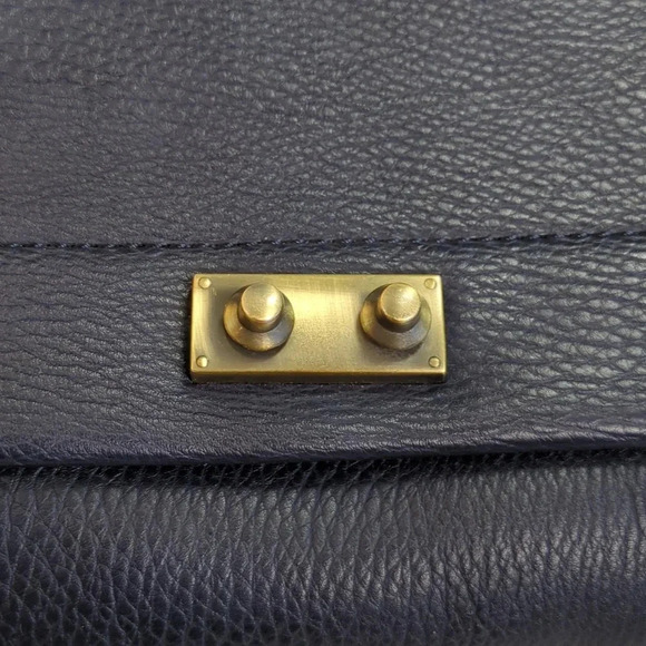 Sondra Roberts Squared Vegan Textured Crossbody Bag - Picture 3 of 10